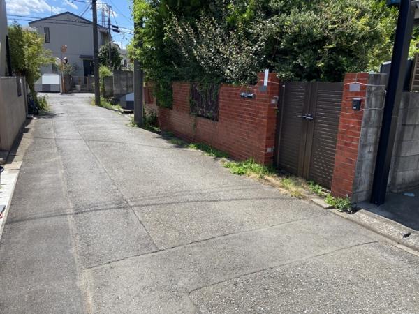 本町1丁目 前面道路含む現地写真 