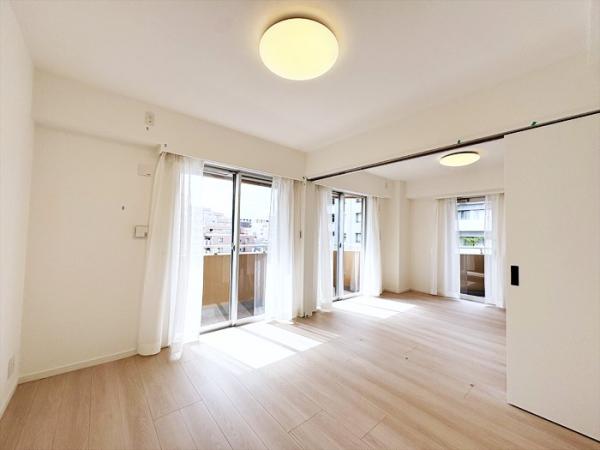 エスパース 洋室