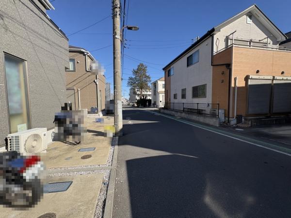 八幡町2丁目 前面道路含む現地写真 
