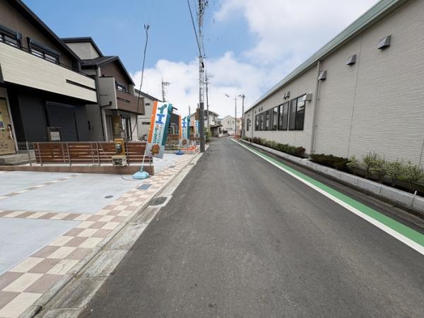 小山5丁目 前面道路含む現地写真 