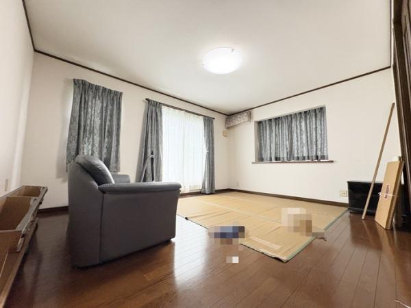 神宝町2丁目 洋室