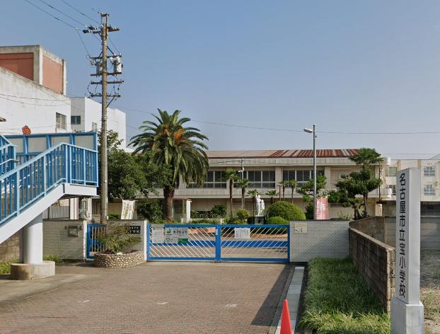 宝小学校