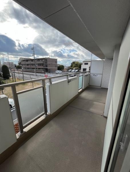 サンパーク薬師山　フルリフォーム済 バルコニー 