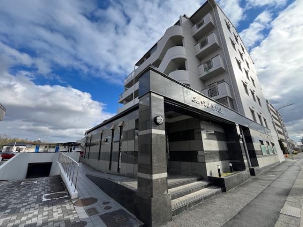 サンパーク薬師山　フルリフォーム済 現地外観写真 