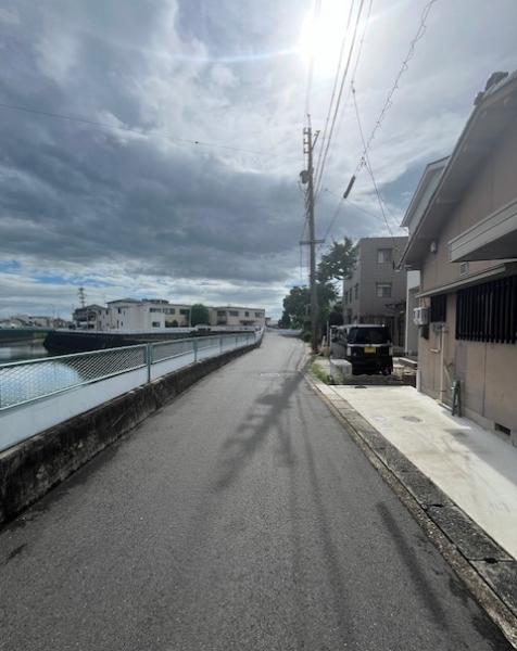 緑区鳴海町字向田　土地　鳴海駅３分 前面道路含む現地写真 