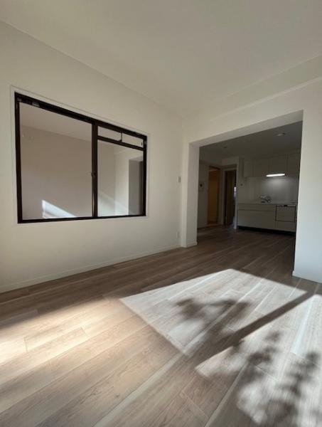 ライオンズマンション菅田　テラス＋専用庭のある１階のお部屋 リビングダイニング