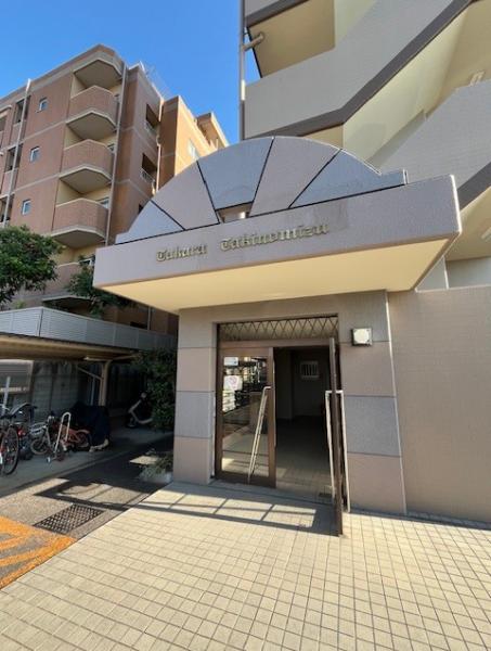 宝マンション滝ノ水　リノベーション済＋ペット飼育可 エントランス（外）