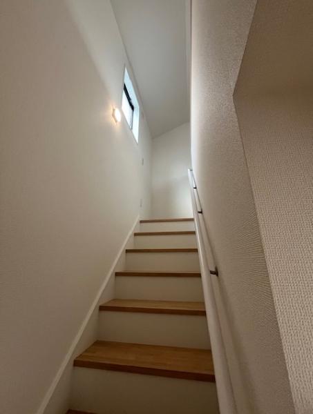 桃山2丁目　リビングアップ階段＋神沢駅徒歩10分の家　２号棟 