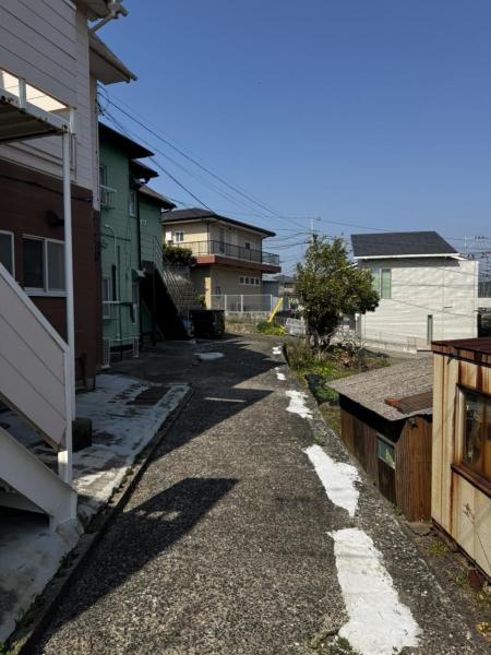 大潟町土地 前面道路含む現地写真 