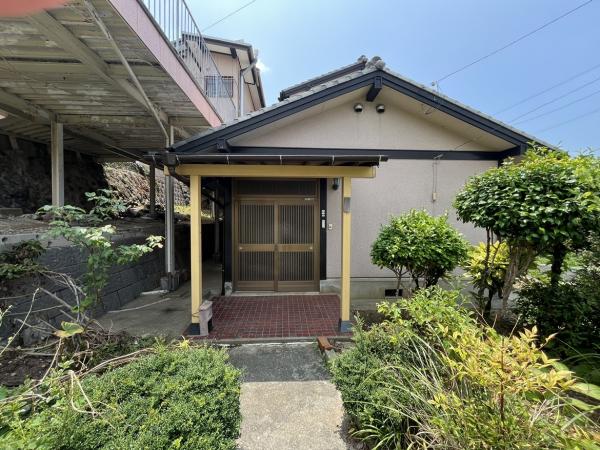 船越町 戸建て 玄関 