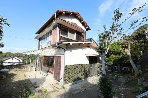 中古戸建 佐世保市鹿子前町122-4 松浦鉄道佐世保中央駅 200万円