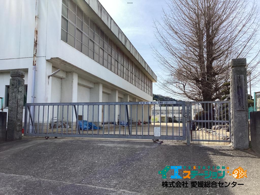 今治市立鴨部小学校