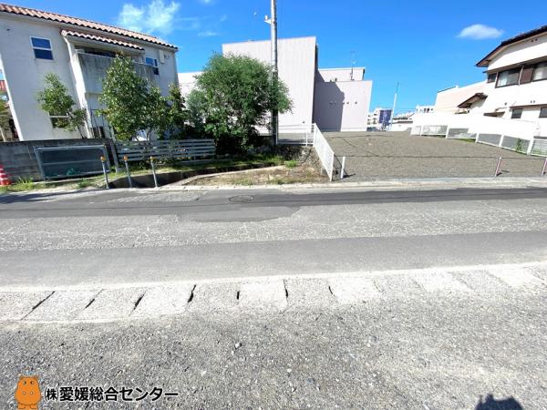 【不動産販売　愛媛総合】2772　土地　今治市東村南１丁目 現地土地写真 