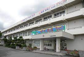 新居浜市立川東中学校