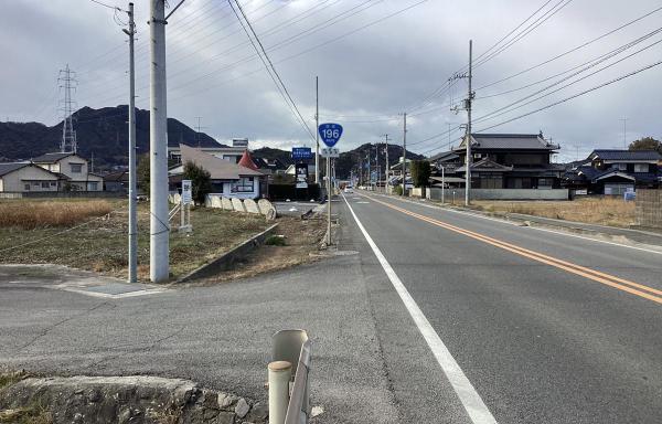 【不動産販売　愛媛総合】7864　土地　西条市河原津 前面道路含む現地写真 