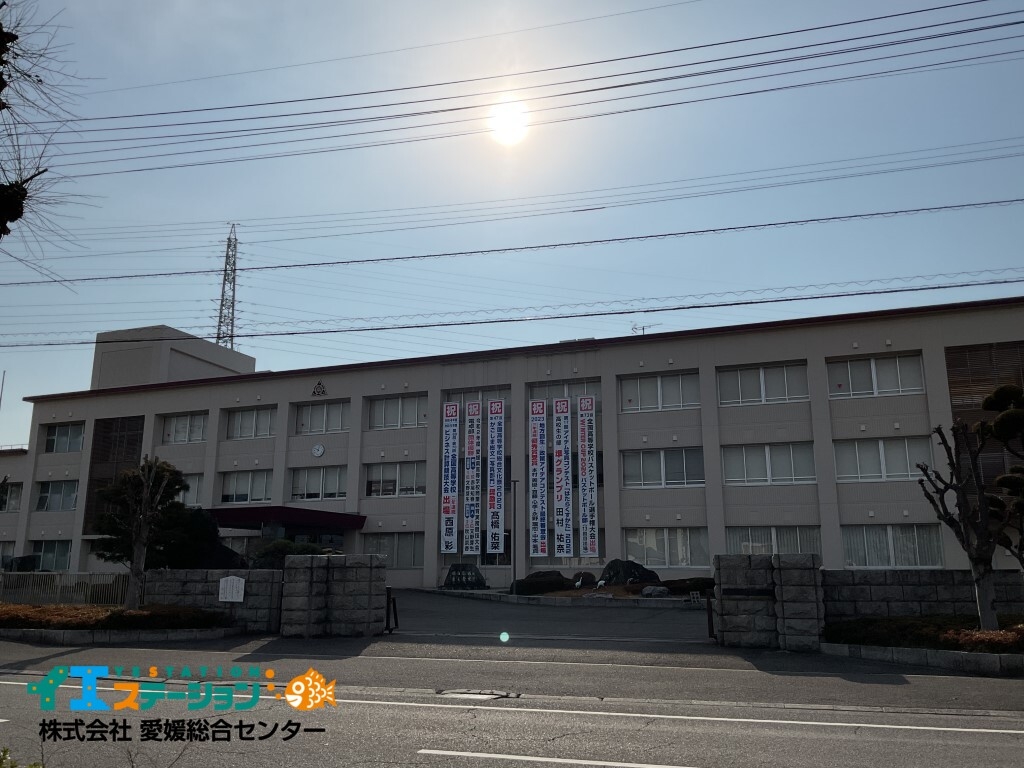 愛媛県立新居浜商業高等学校