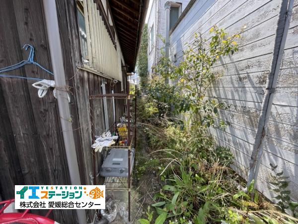土地 新居浜市萩生1330-4・5 JR予讃線中萩駅 550万円