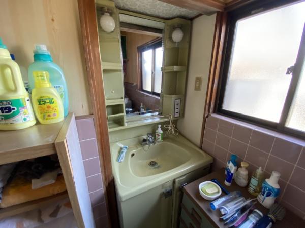 中古戸建 西条市西泉乙154-2 JR予讃線石鎚山駅 999万円