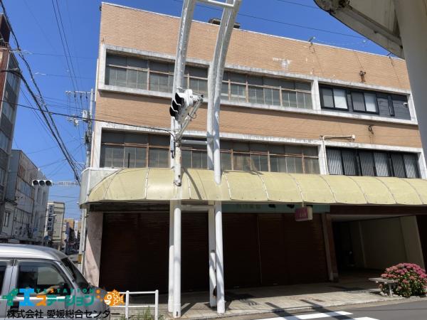 【不動産販売　愛媛総合】7880　中古住宅　今治市本町2丁目 現地外観写真 