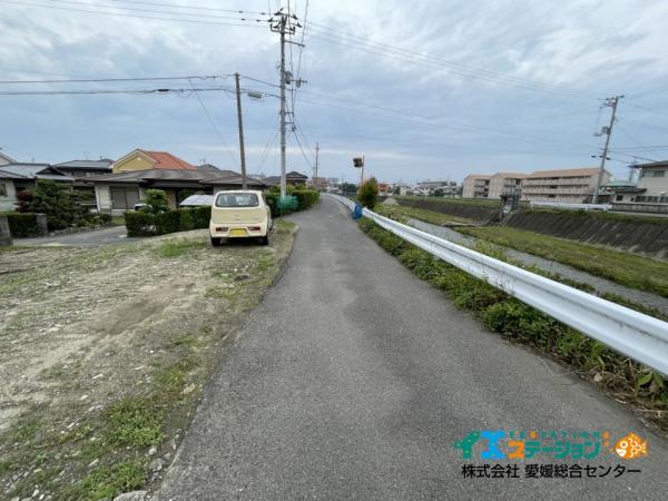 土地 新居浜市河内町1-42 JR予讃線新居浜駅 490万円