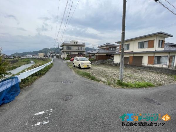 土地 新居浜市河内町1-42 JR予讃線新居浜駅 490万円