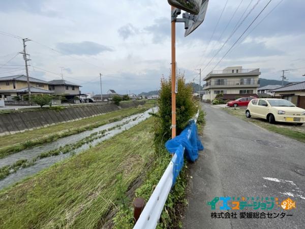 土地 新居浜市河内町1-42 JR予讃線新居浜駅 490万円