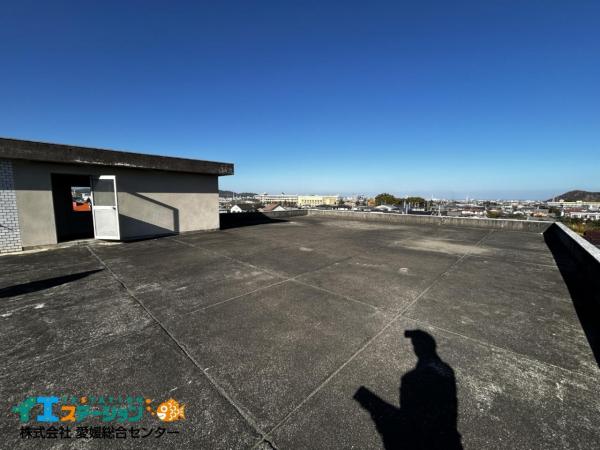 【不動産販売　愛媛総合】9032　事務所+5K　新居浜市星原町 バルコニー 