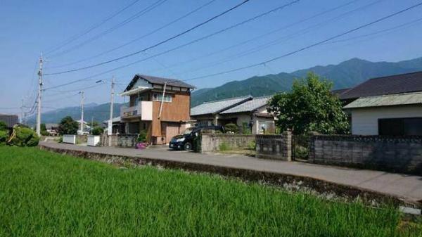 6253　土地　新居浜市北内町1丁目 前面道路含む現地写真 