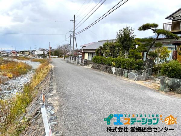 土地 新居浜市船木2653-18 JR予讃線新居浜駅 300万円