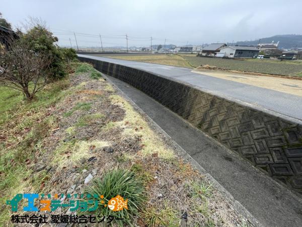 土地 西条市小松町南川 JR予讃線伊予小松駅 198万円