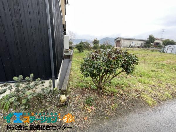 土地 西条市小松町南川 JR予讃線伊予小松駅 198万円