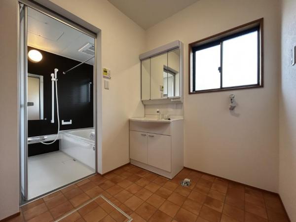 中古戸建 西条市福武甲539-14 JR予讃線伊予西条駅 1,549万円