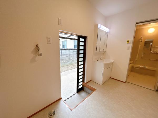 中古戸建 新居浜市星原町10-35 JR予讃線新居浜駅 1,799万円