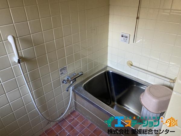 中古戸建 今治市室屋町４丁目 JR予讃線今治駅 330万円