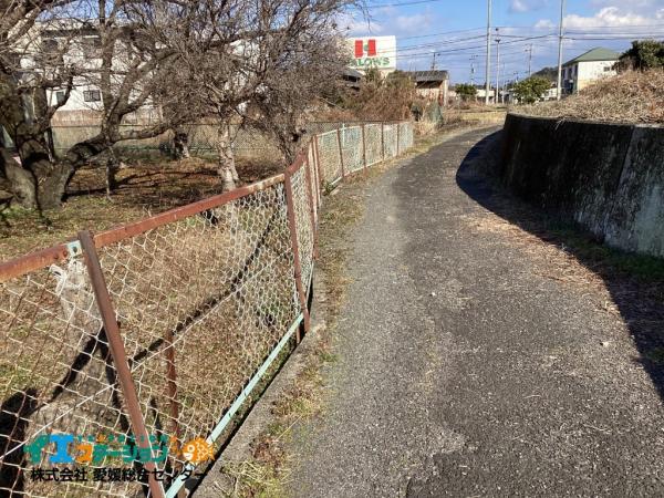土地 四国中央市土居町入野142 JR予讃線伊予土居駅 1,880万円