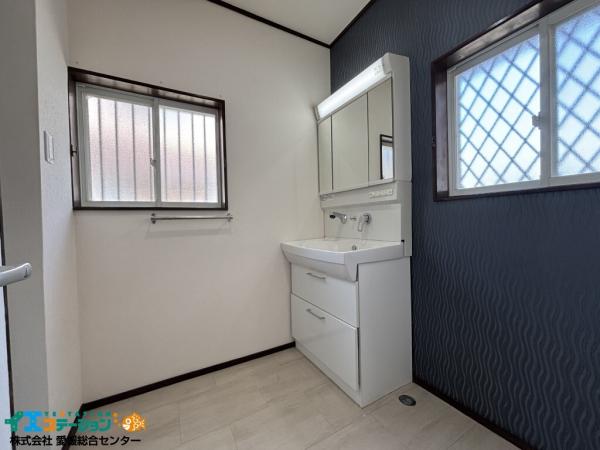 中古戸建 新居浜市上泉町10-18 JR予讃線新居浜駅 1,290万円