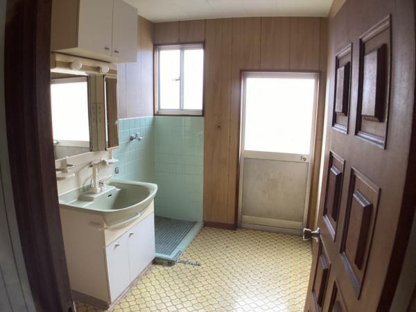 中古戸建 新居浜市船木甲2653-23 JR予讃線新居浜駅 450万円
