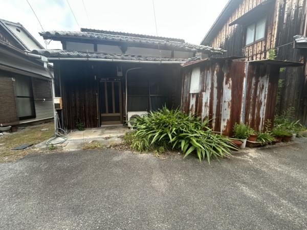 土地 今治市桜井５丁目11-30 JR予讃線伊予桜井駅 150万円