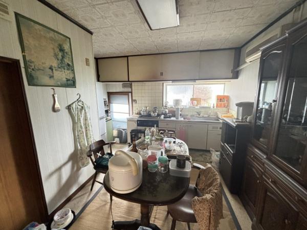 中古戸建 新居浜市八幡３丁目10-34 JR予讃線多喜浜駅 330万円