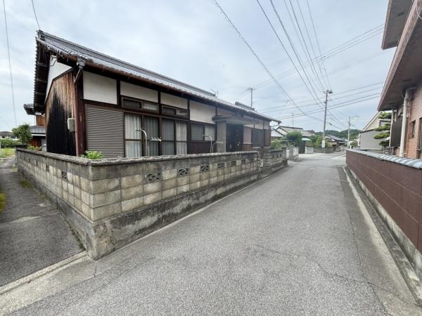 中古戸建 新居浜市八幡３丁目10-34 JR予讃線多喜浜駅 330万円