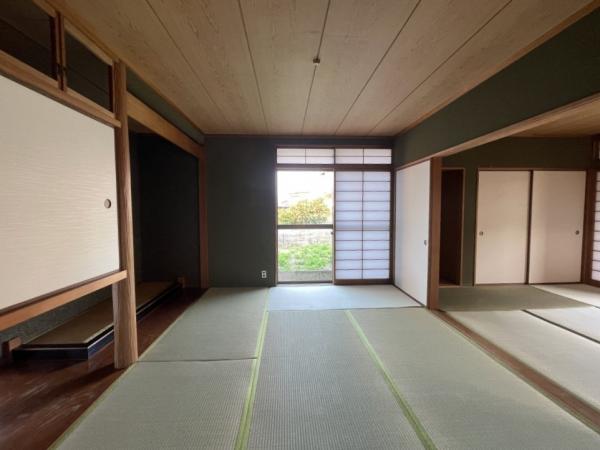 中古戸建 西条市小松町新屋敷836-14 JR予讃線伊予小松駅 1,399万円
