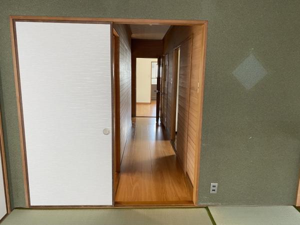 中古戸建 西条市小松町新屋敷836-14 JR予讃線伊予小松駅 1,399万円