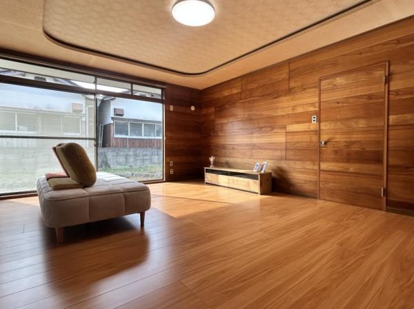 中古戸建 西条市小松町新屋敷836-14 JR予讃線伊予小松駅 1,280万円