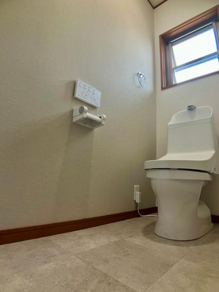 中古戸建 新居浜市新須賀町３丁目5-46 JR予讃線新居浜駅 2,599万円