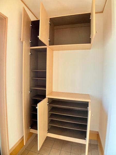 中古戸建 新居浜市新須賀町３丁目5-46 JR予讃線新居浜駅 2,599万円