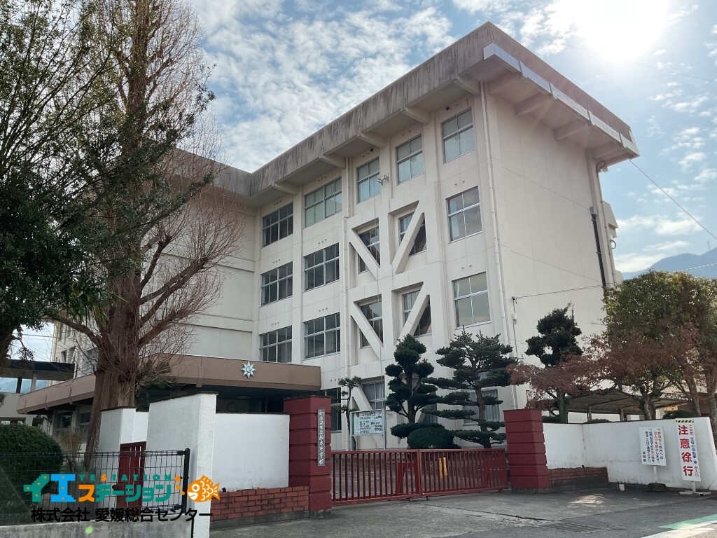 新居浜市立船木中学校