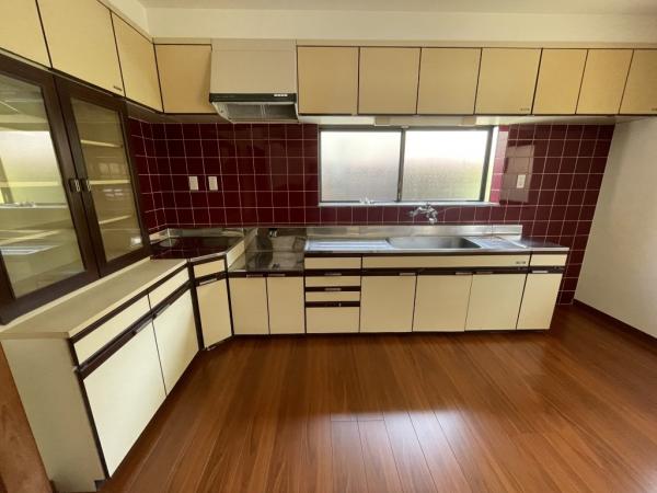 中古戸建 今治市桜井団地１丁目 JR予讃線伊予富田駅 679万円