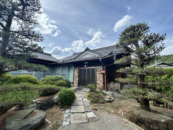 中古戸建 四国中央市土居町北野1659-1 JR予讃線関川駅 460万円