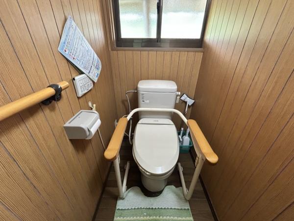 【不動産販売　愛媛総合】10888　中古住宅　四国中央市土居町北野 トイレ 