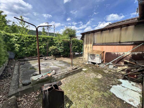 【不動産販売　愛媛総合】10888　中古住宅　四国中央市土居町北野 庭 